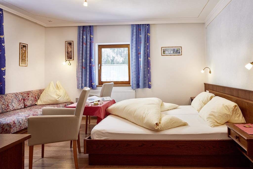 ホテルAlpengasthof Enzingerboden 部屋 写真
